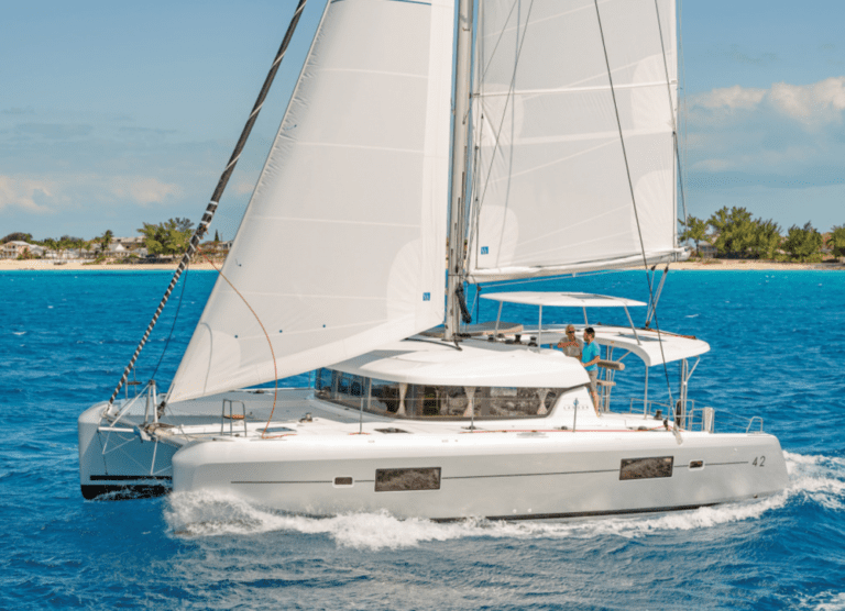 5 THE LAGOON 42 – WHY SHE’S SO POPULAR