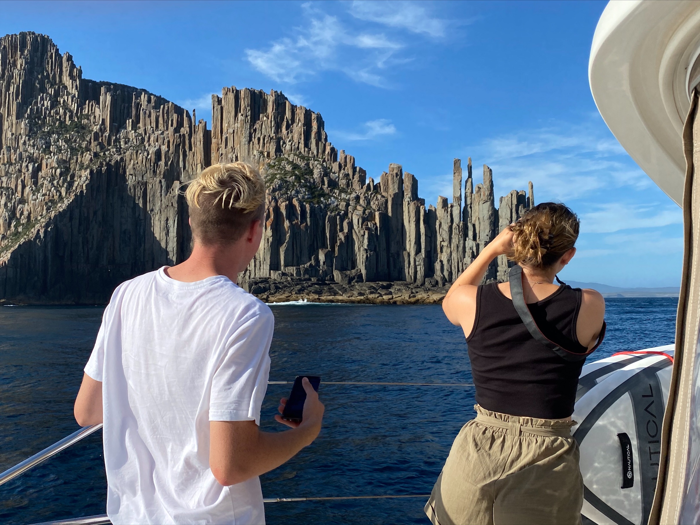 Lagoon Catamaran Tasmania Cape Raoul, Port Arthur and Cathedral rock Pillar copy 4