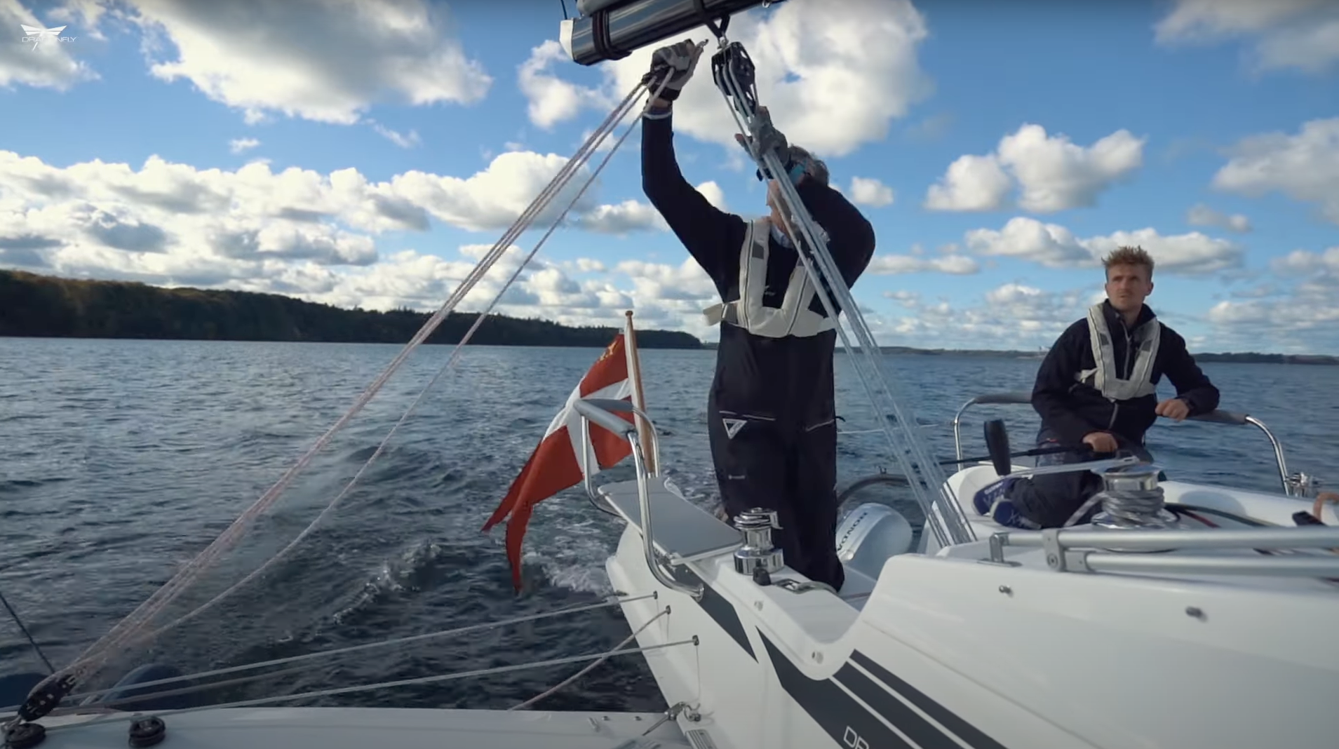 Dragonfly Trimaran Sail Guide Reach TMG Australia Dragonfly Reaching 1 Dragonfly Trimaran Sail Guide Reach TMG Australia