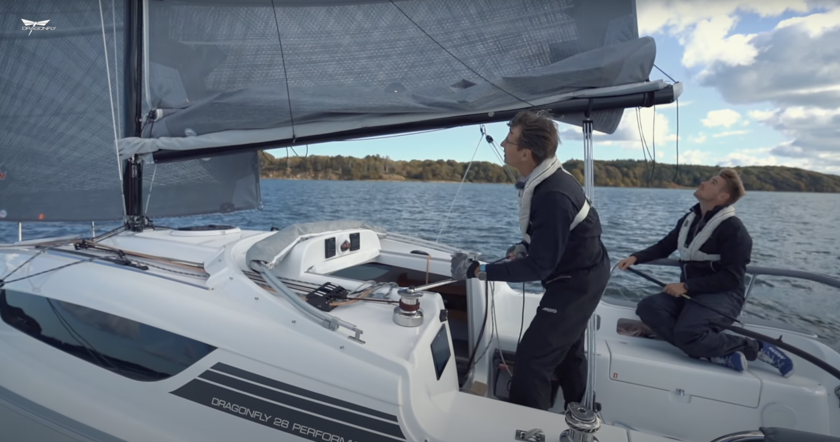 Dragonfly Trimaran Sail Guide Stronger Wind Conditions TMG Australia Reefing Mainsail Dragonfly Trimaran Sail Guide Stronger Wind Conditions TMG Australia Reefing Mainsail